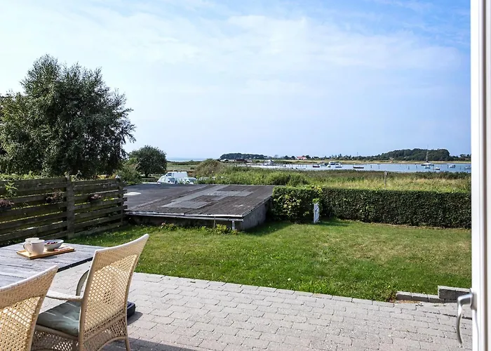Beautiful In With House Sea View * Ассенс